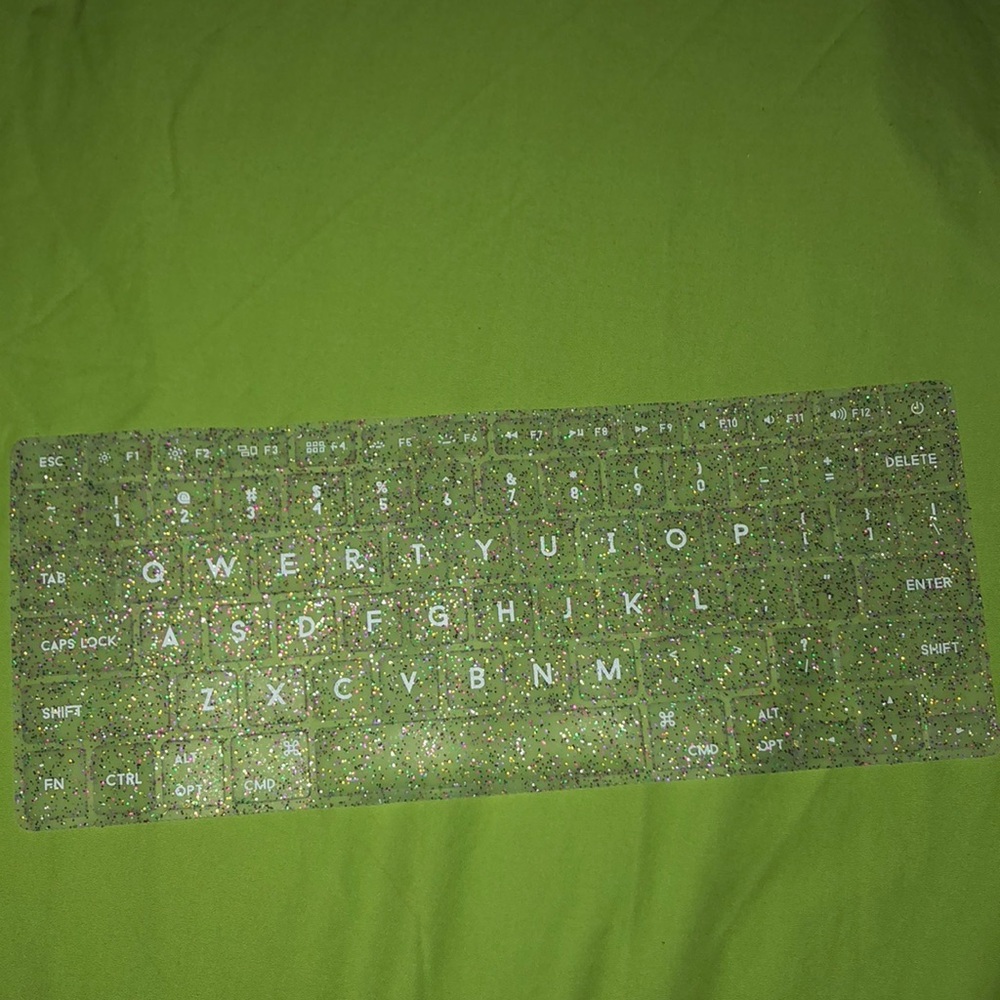 MacBook 🦄 glitter silicone keyboard cover